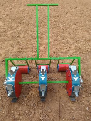 Soja de grain cultivant la machine fonctionnelle multi de planteur de graine d'équipement d'outils