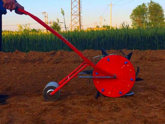 Poussée de main cultivant le planteur de graine de maïs de GV d'équipement d'outils pour la plaine
